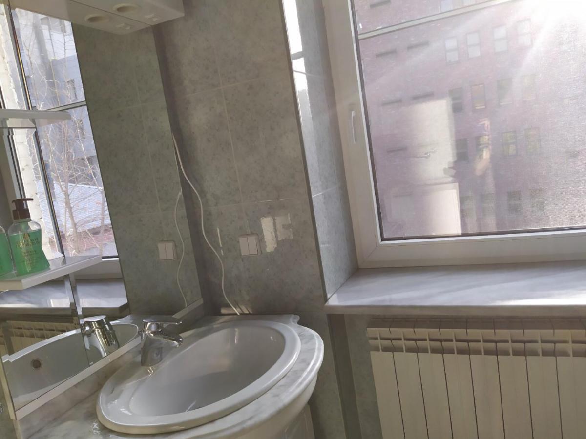 Lux In The Center With Jacuzzi Most City Area Ντνιπροπετρόφσκ Εξωτερικό φωτογραφία